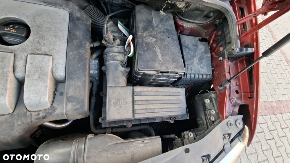 Volkswagen Touran 2.0 TDI Trendline - 17
