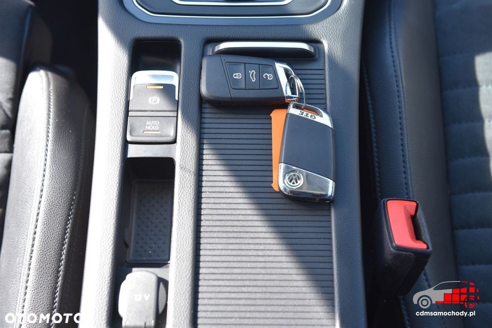Volkswagen Passat - 27