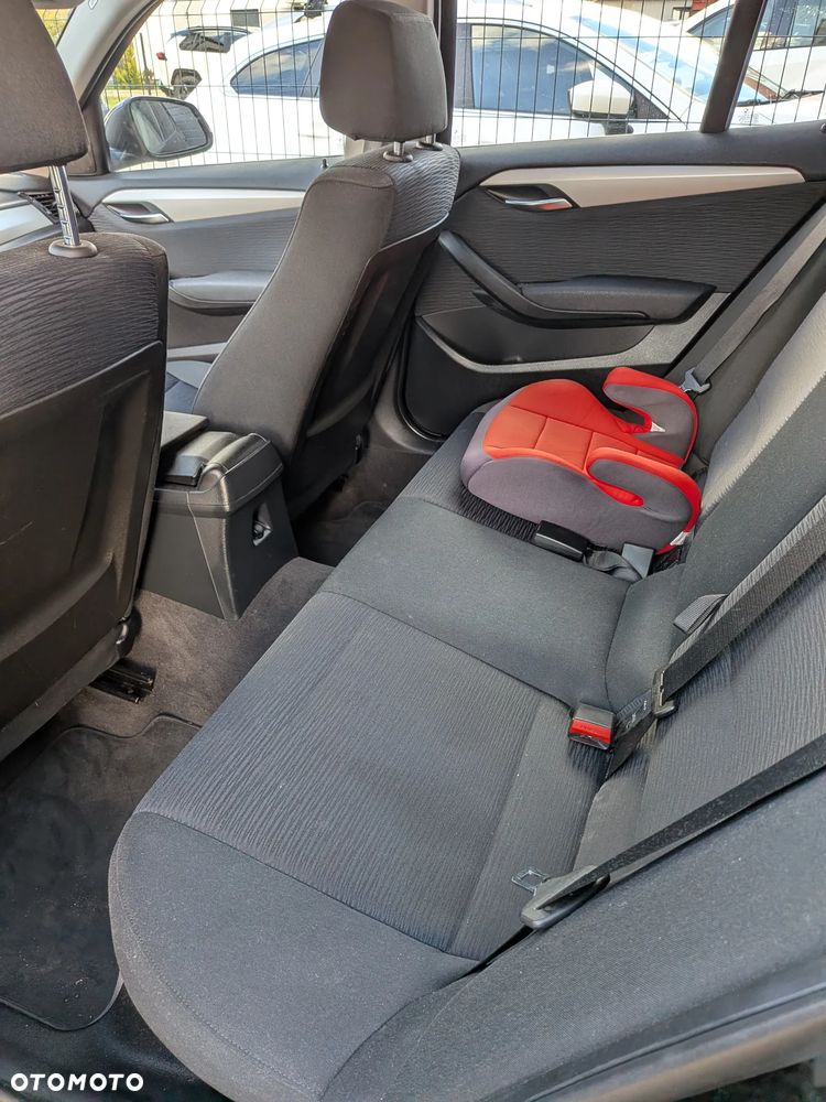 BMW X1 sDrive18d - 10
