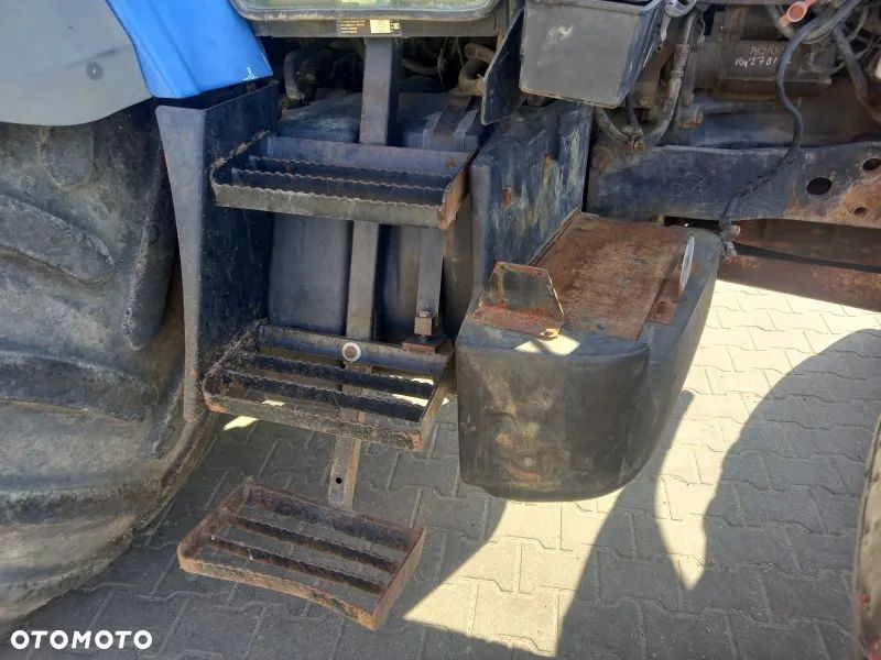 Zbiornik paliwa prawy New Holland TM175 - 1