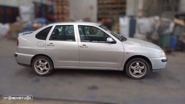Para Peças Seat Cordoba (6K1, 6K2) - 2