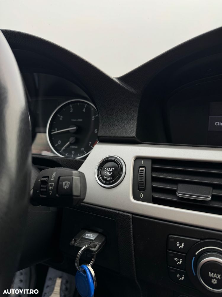 BMW Seria 3 318i - 8