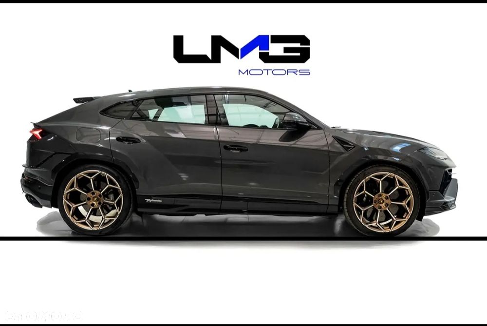 Lamborghini Urus - 10