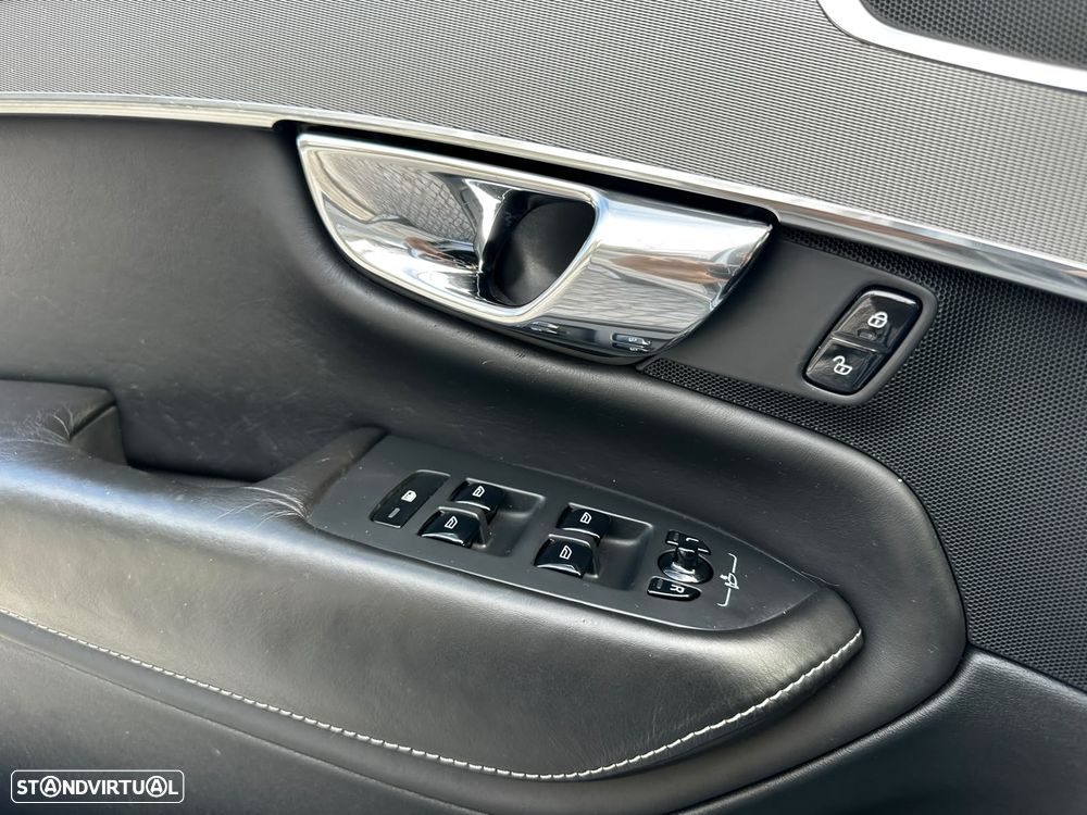 Volvo XC 90 - 12