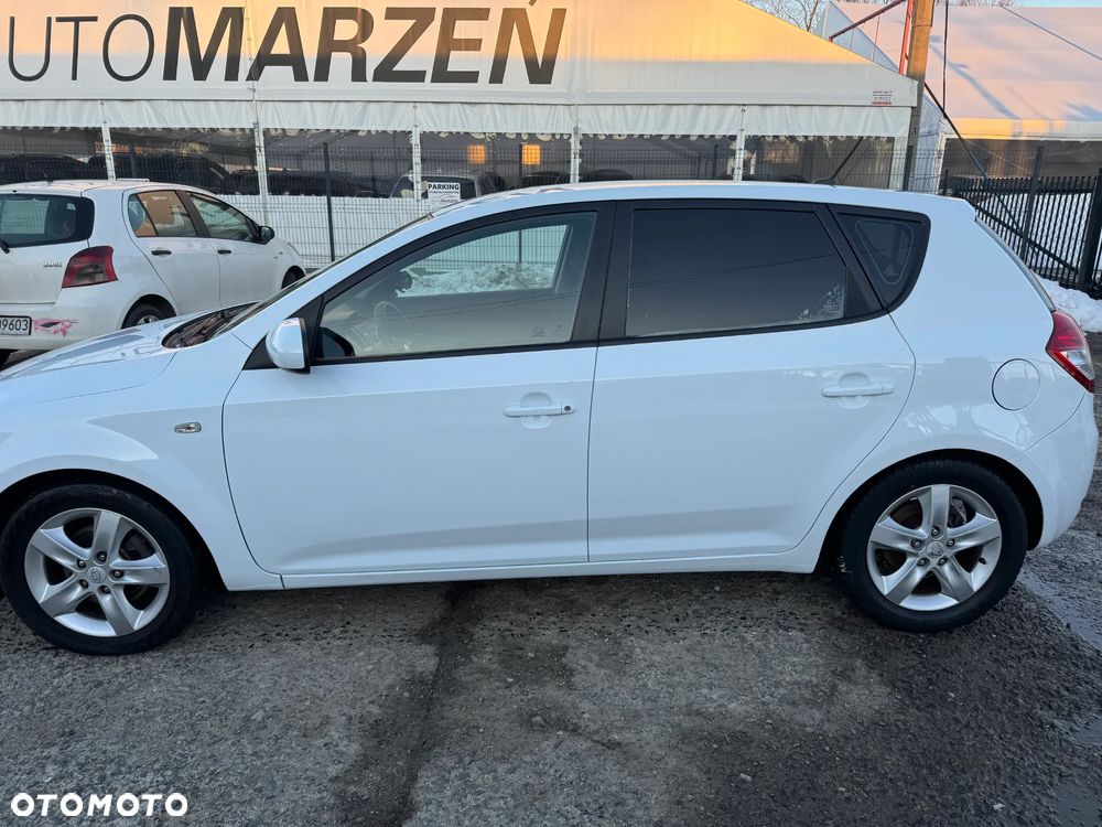 Kia Ceed 1.6 Crdi Comfort + - 2