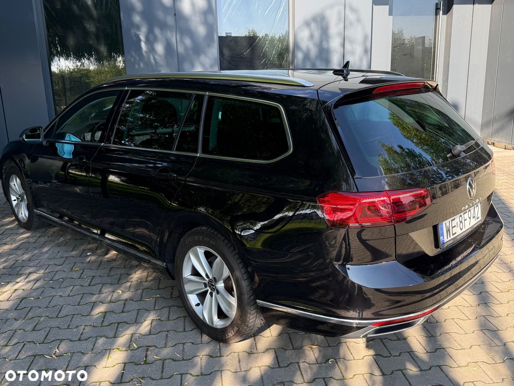 Volkswagen Passat 2.0 TDI EVO Elegance DSG - 21