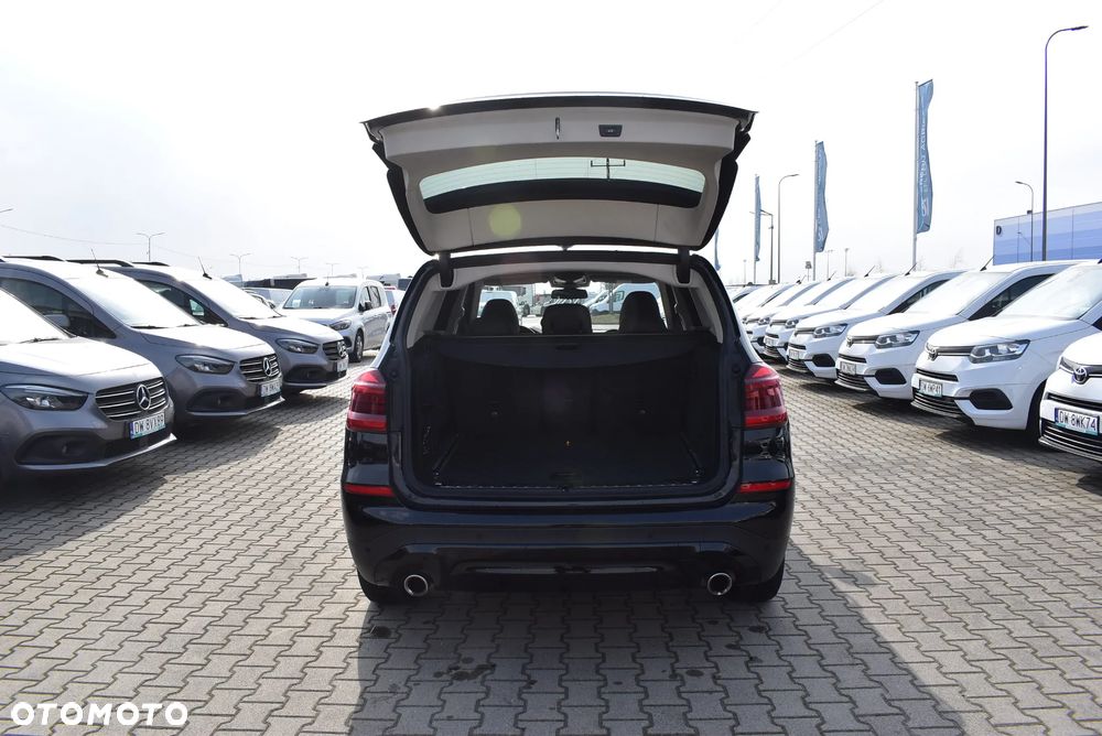 BMW X3 xDrive20i GPF Advantage - 13