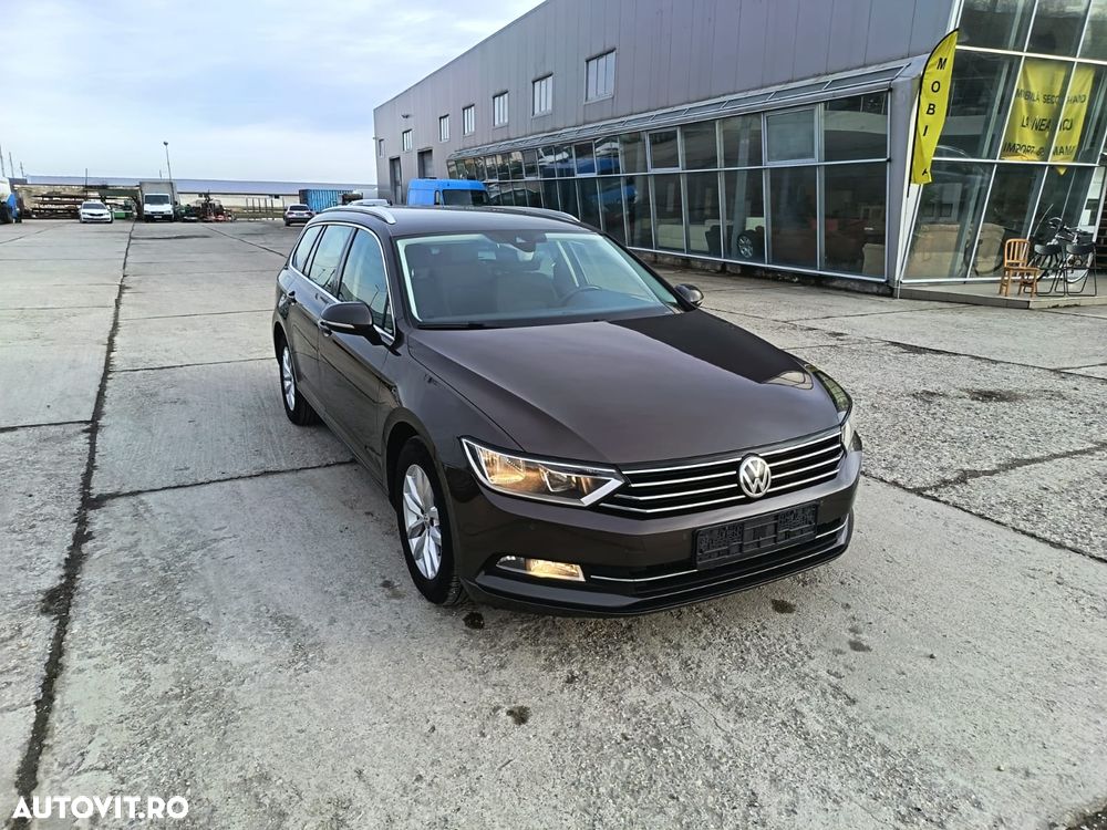 Volkswagen Passat 2.0 TDI DSG (BlueMotion Technology) Comfortline - 18