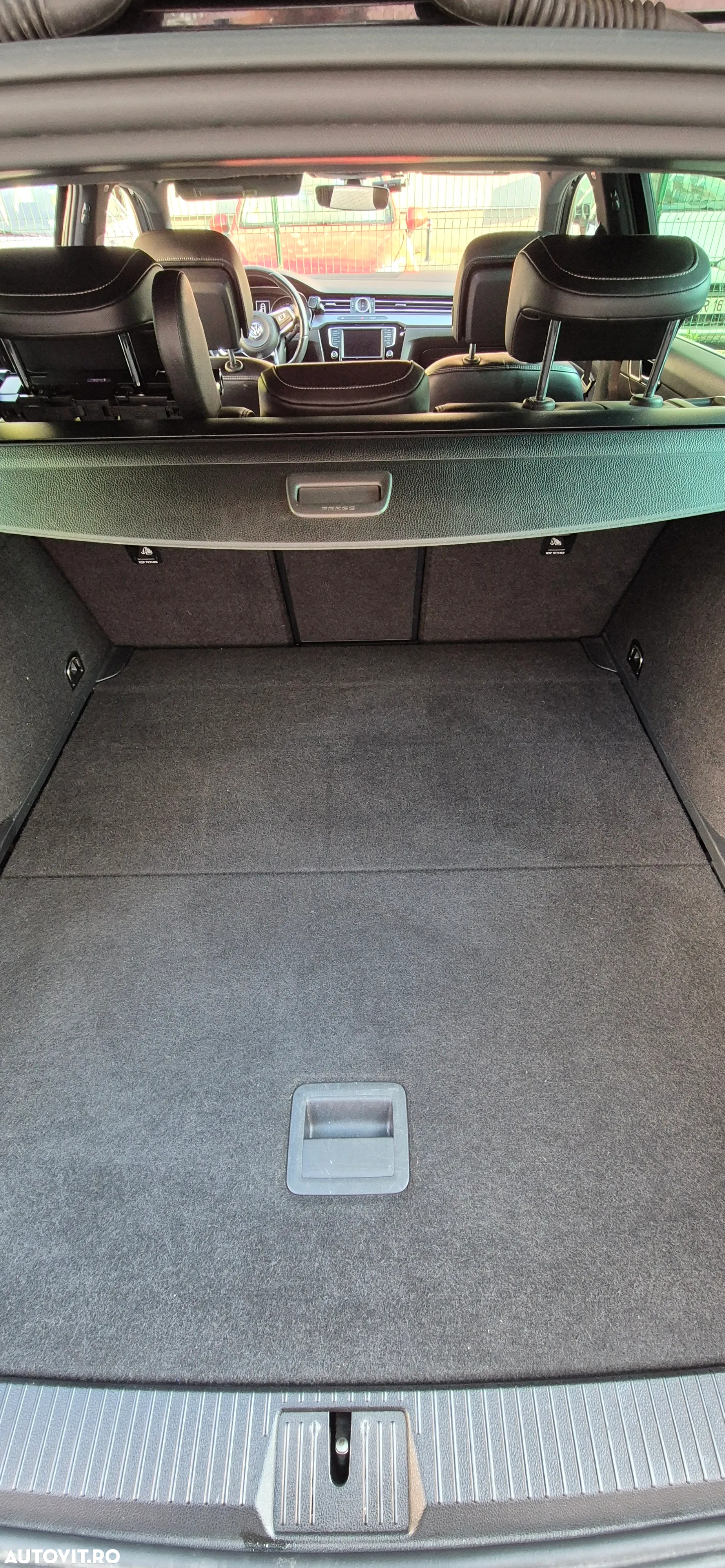 Volkswagen Passat 2.0 TDI DSG Comfortline - 13