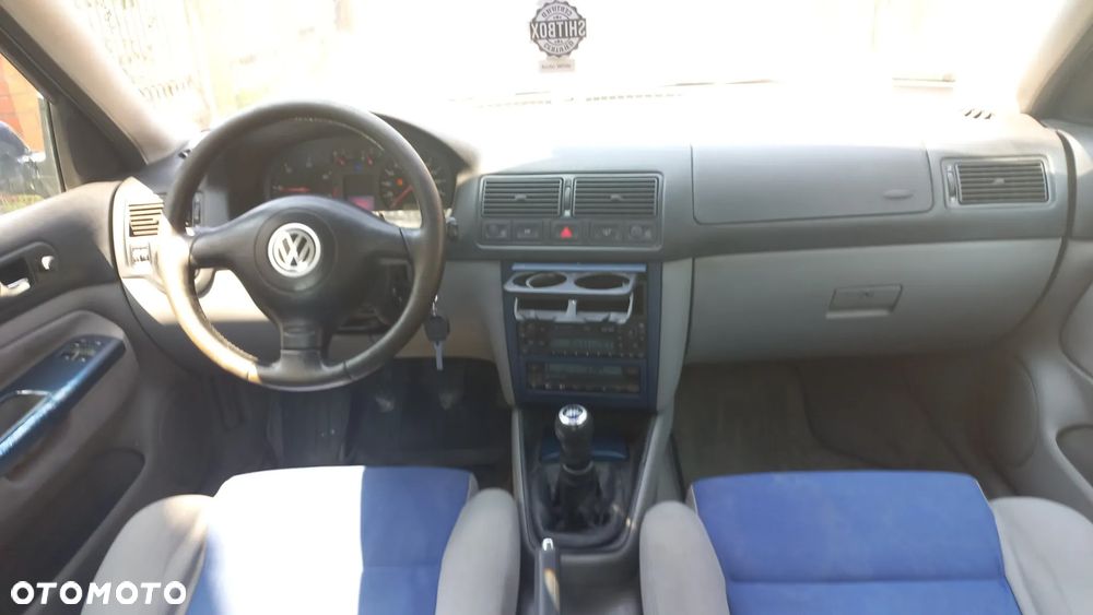 Volkswagen Golf 1.9 TDI Comfortline - 3