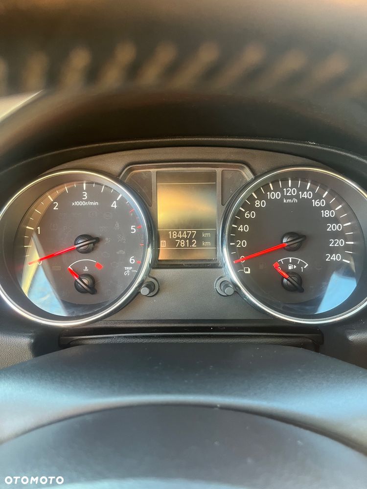 Nissan Qashqai 1.5 dCi DPF 360 - 9