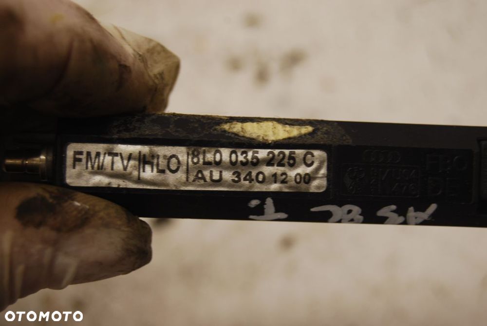 WZMACNIACZ ANTENY 8L0035225 AUDI A3 8L LIFT 8L0035225C - 4