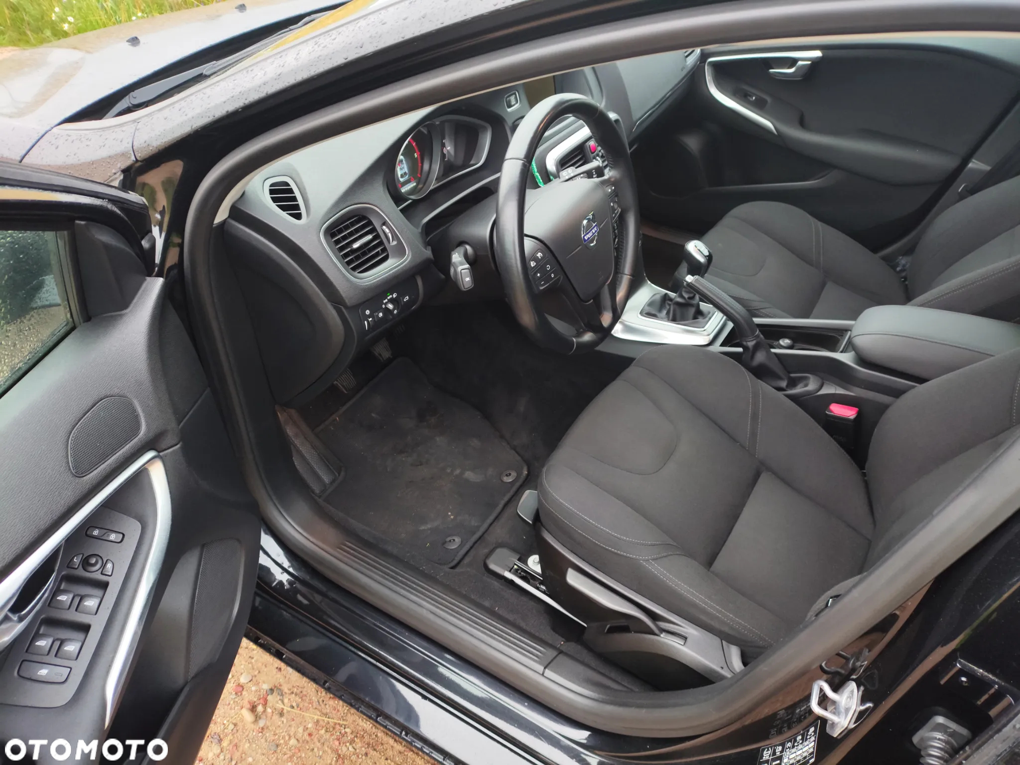 Volvo V40 D2 Summum - 11