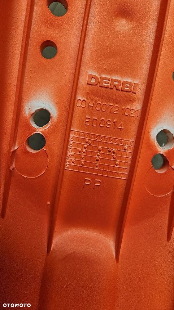 Błotnik przód Derbi Senda 50 125  00H00721021 - 8