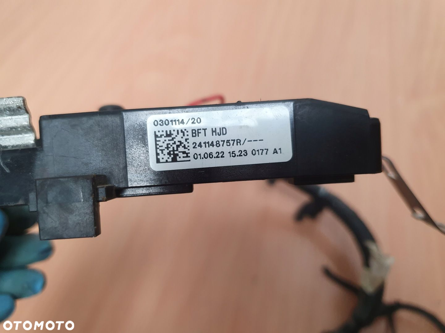 KLEMA PLUS BEZPIECZNIK AKUMULATORA DUSTER II RENAULT EXPRESS 241148757R - 4