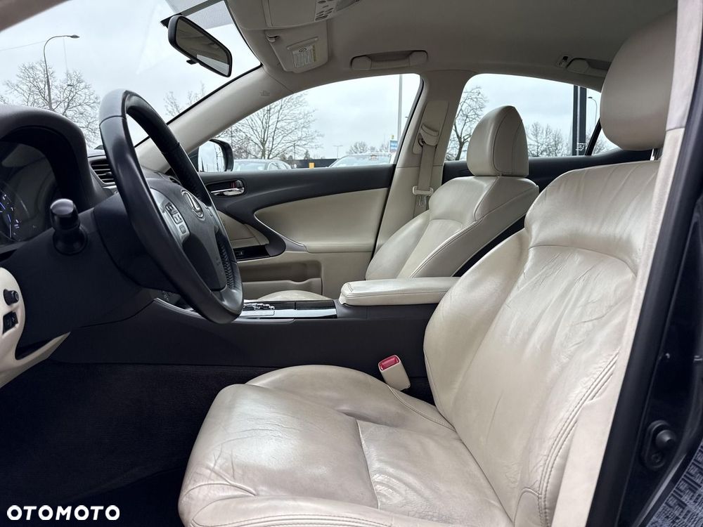 Lexus IS 250 Elegance - 13