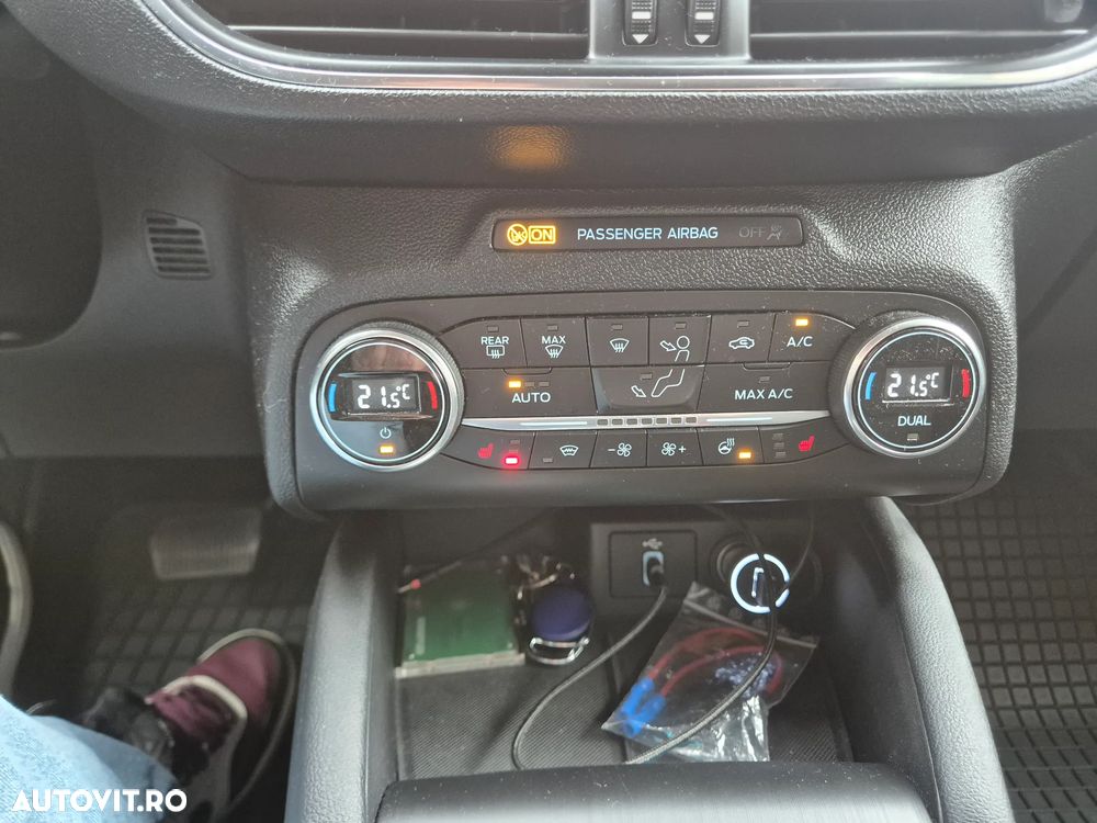 Ford Focus 1.0 EcoBoost Titanium - 10