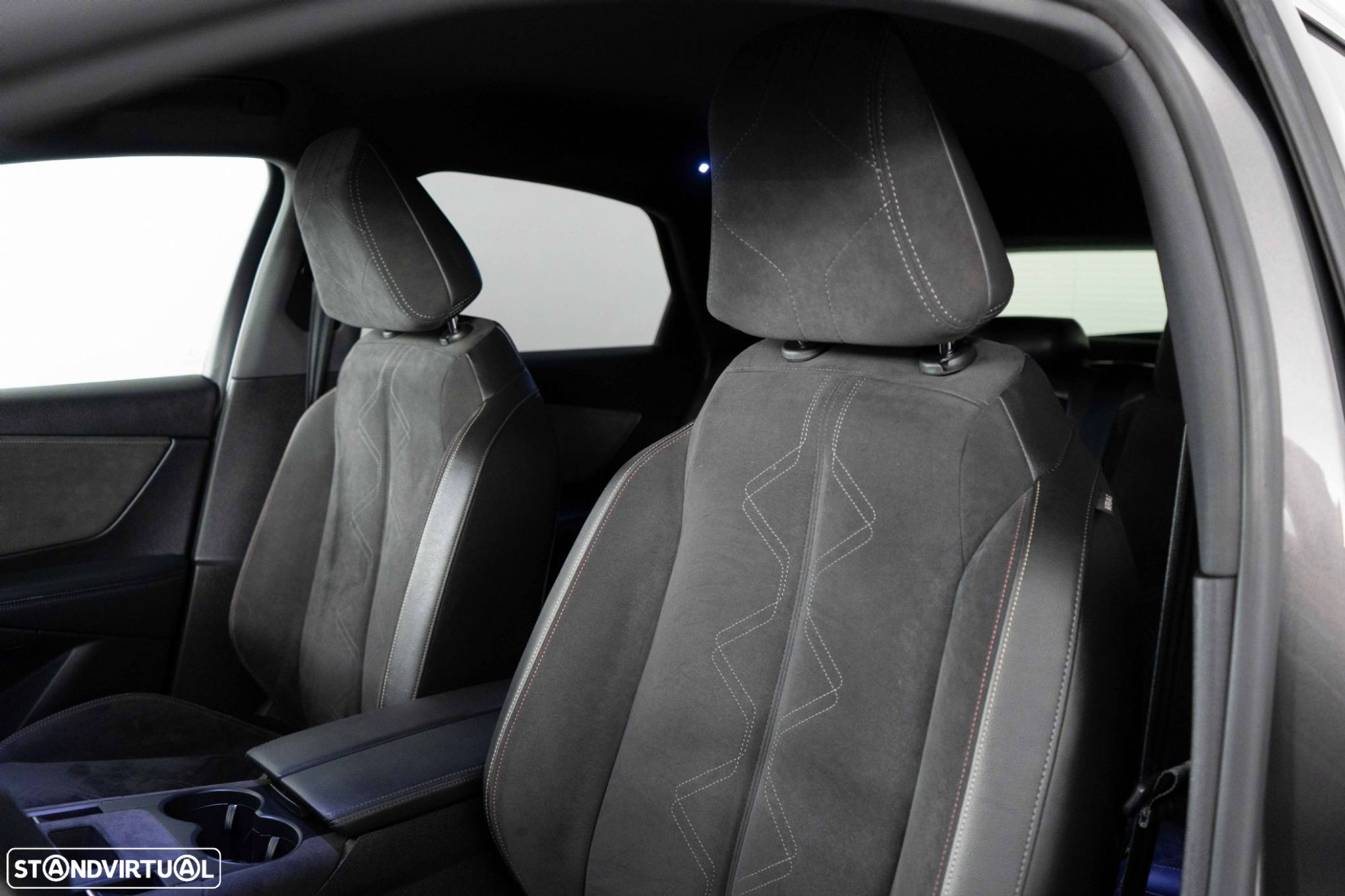 DS DS7 Crossback E-Tense Performance Line EAT8 - 8