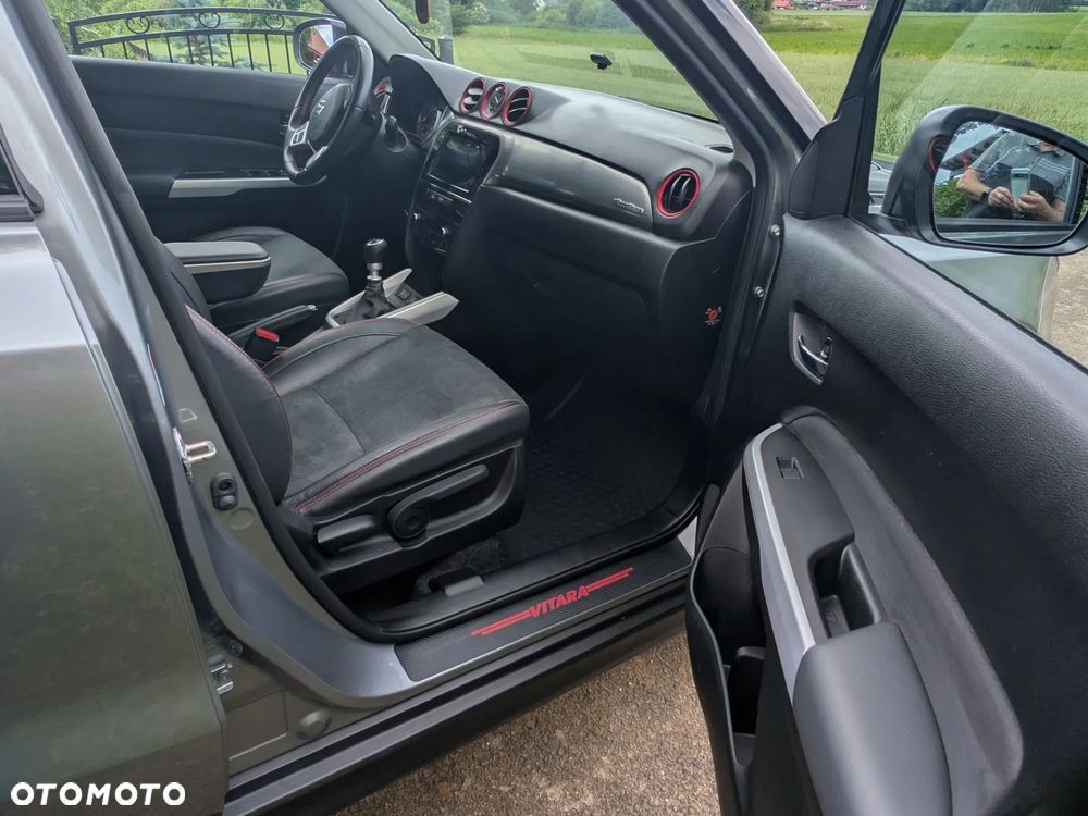 Suzuki Vitara - 16