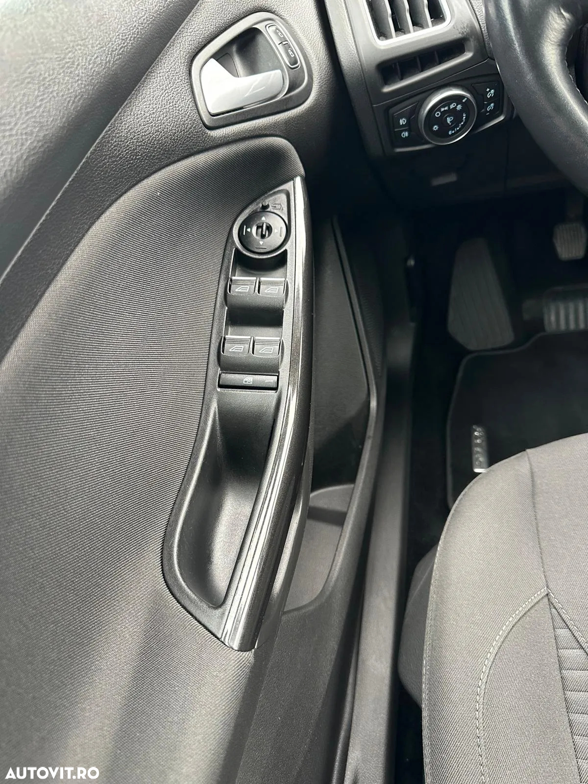 Ford Focus 1.5 EcoBlue Start-Stopp-System TITANIUM X - 26