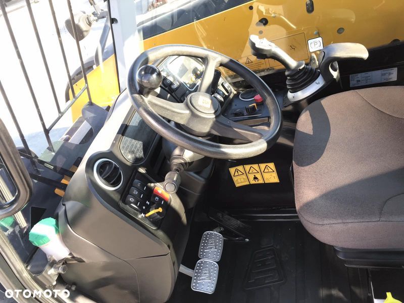 JCB 525-60 / ROK 2016/ /Ładowarki teleskopowa - 8