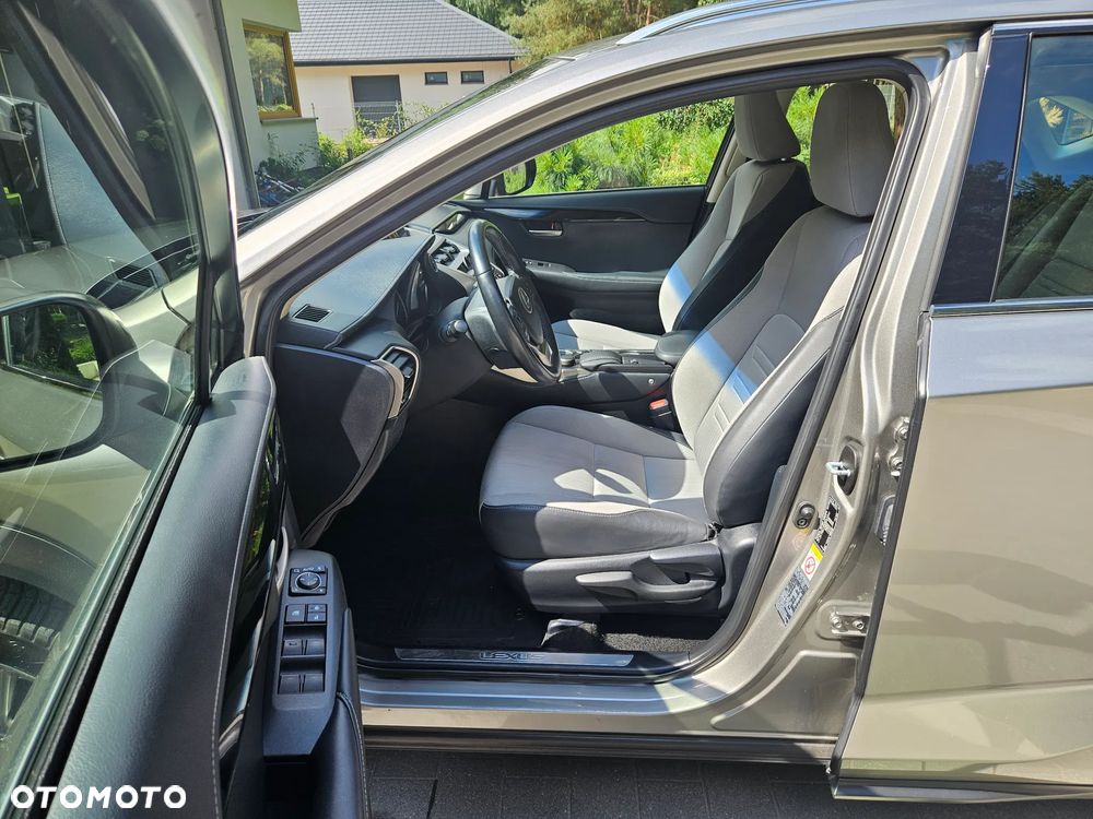Lexus NX 300h Prestige AWD - 20