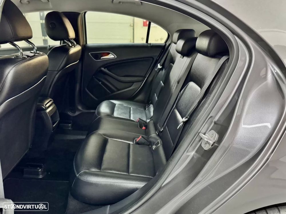 Mercedes-Benz A 180 CDI BlueEFFICIENCY - 34