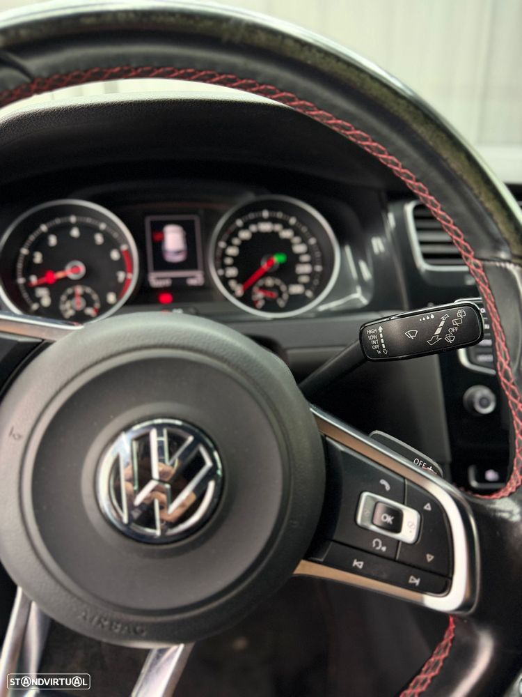 VW Golf 2.0 TSi GTi DSG - 22