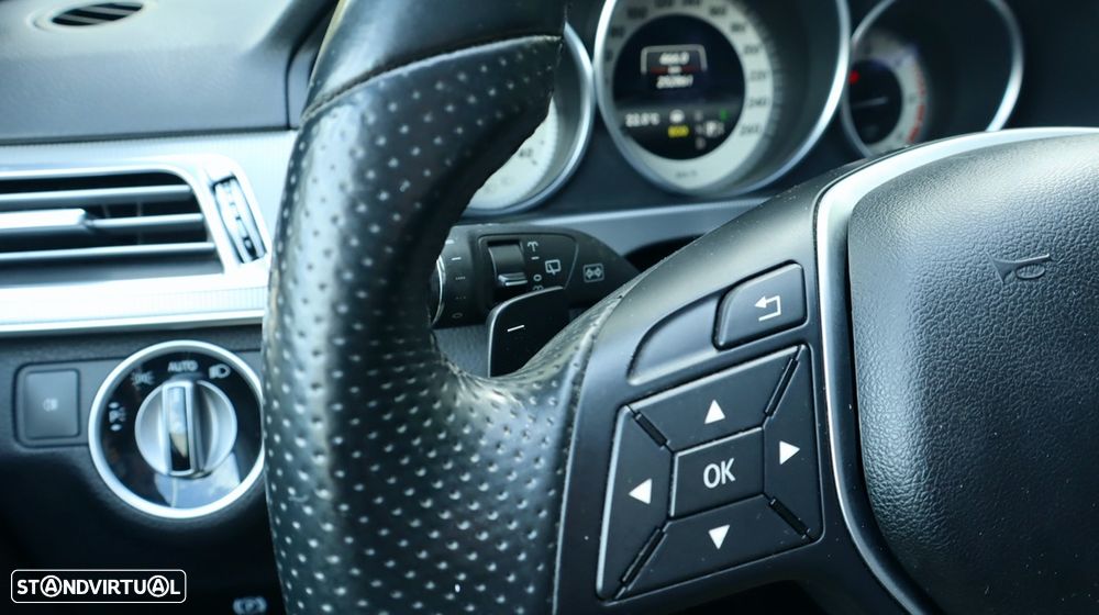 Mercedes-Benz E 250 BlueTEC Avantgarde Auto. - 32