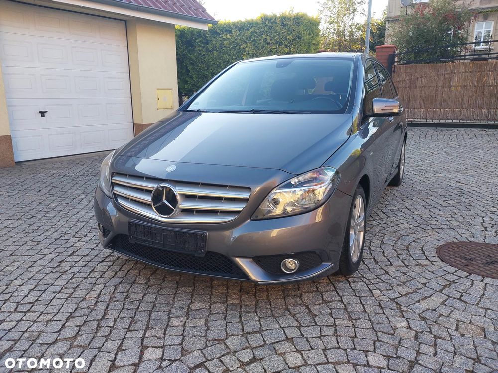 Mercedes-Benz Klasa B 180 CDI (BlueEFFICIENCY) - 1