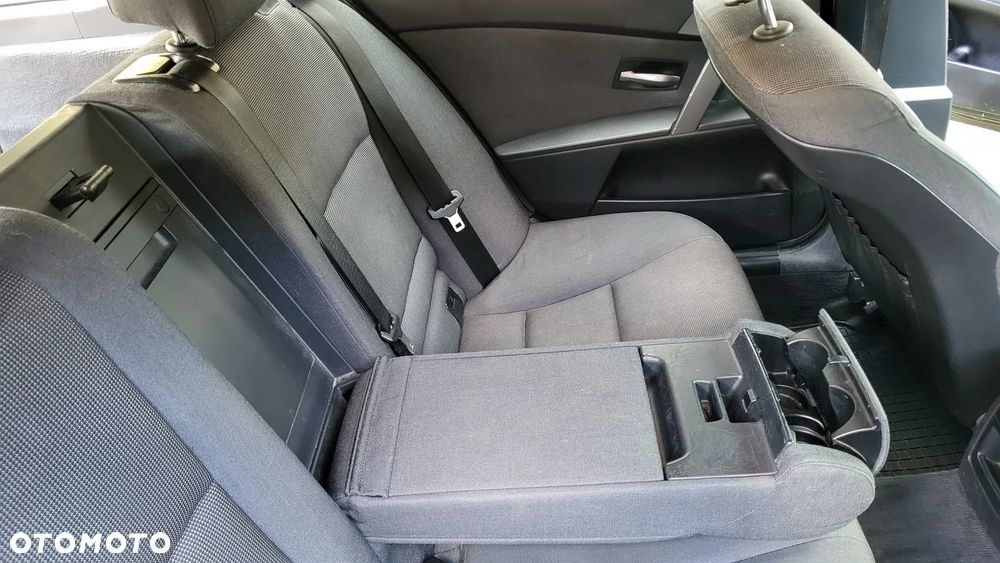 BMW Seria 5 530i - 28