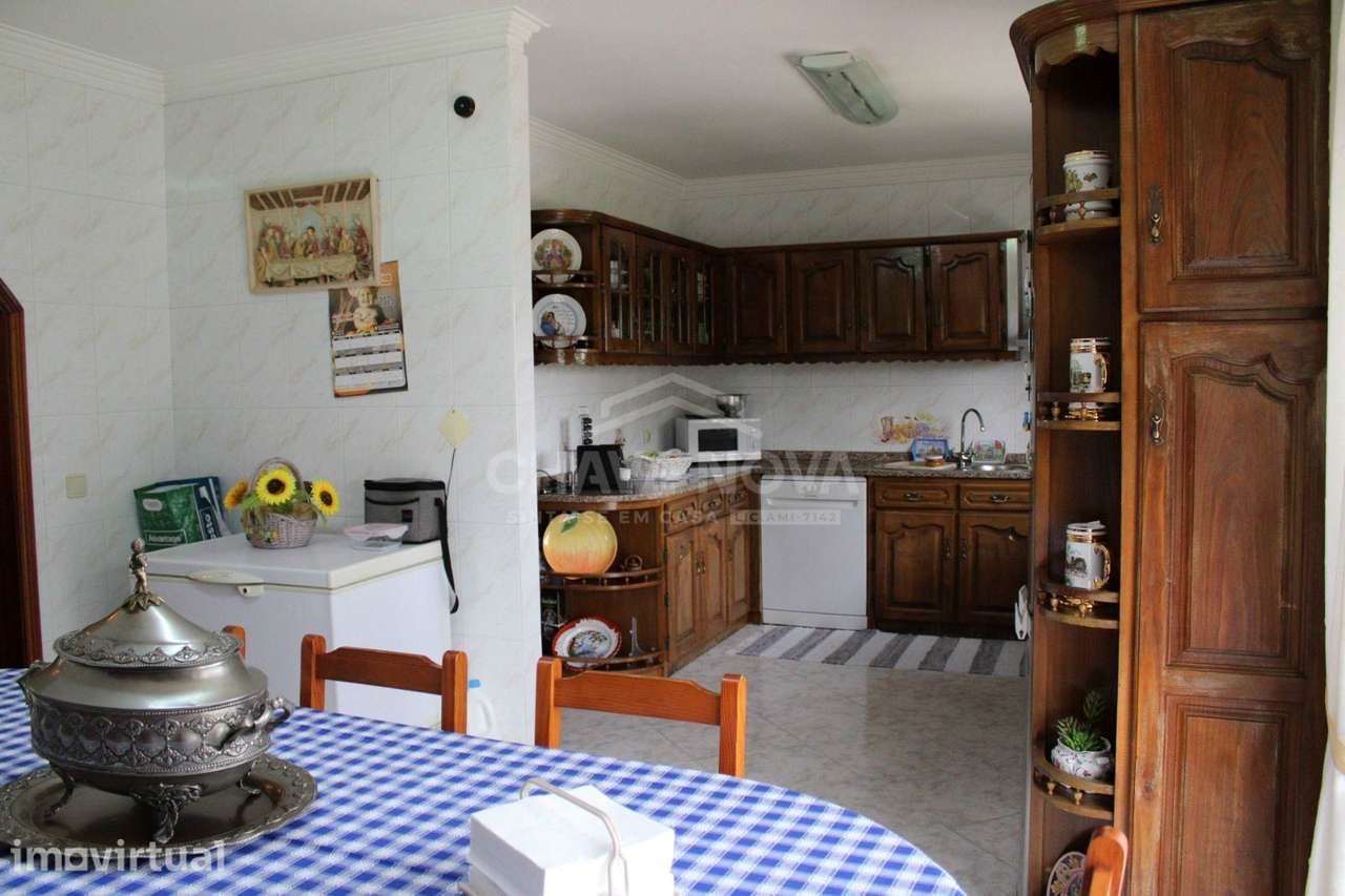 Moradia T4+Office, Pedroso, Jardim, Garagem, Próxima A29 - Grande imagem: 4/24