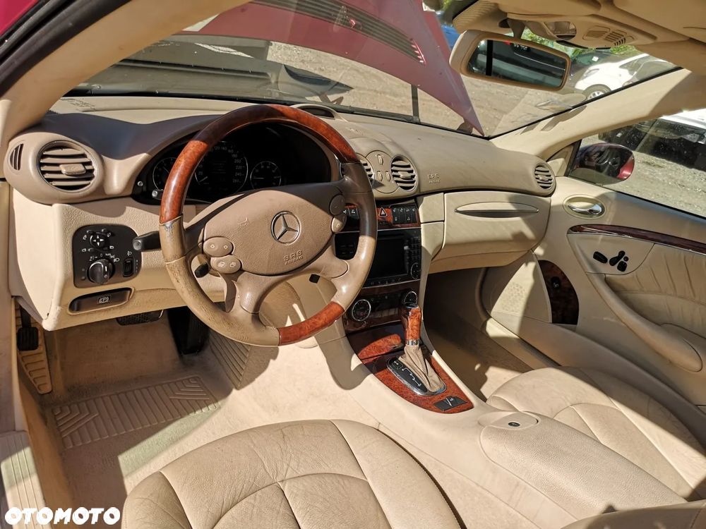 Mercedes-Benz CLK 350 7G-TRONIC Avantgarde - 23