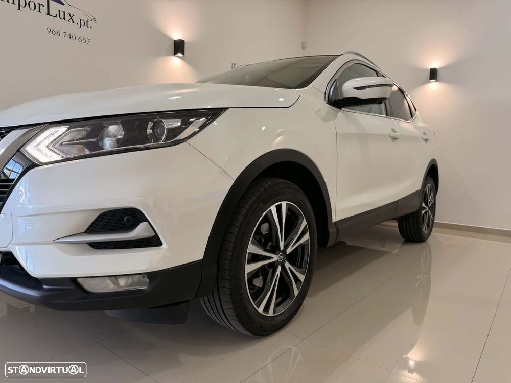 Nissan Qashqai 1.5 dCi N-Connecta - 6