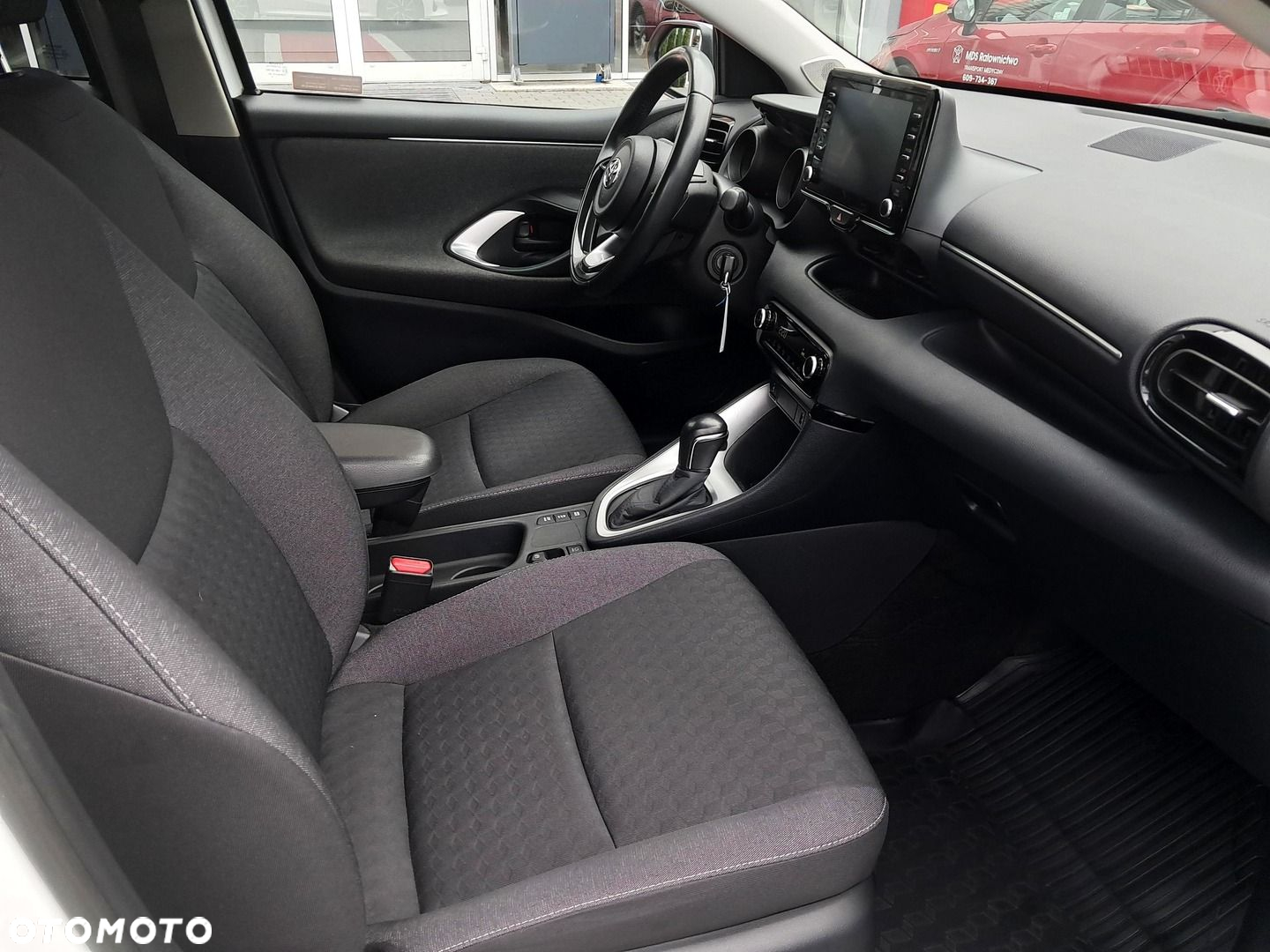 Toyota Yaris - 10