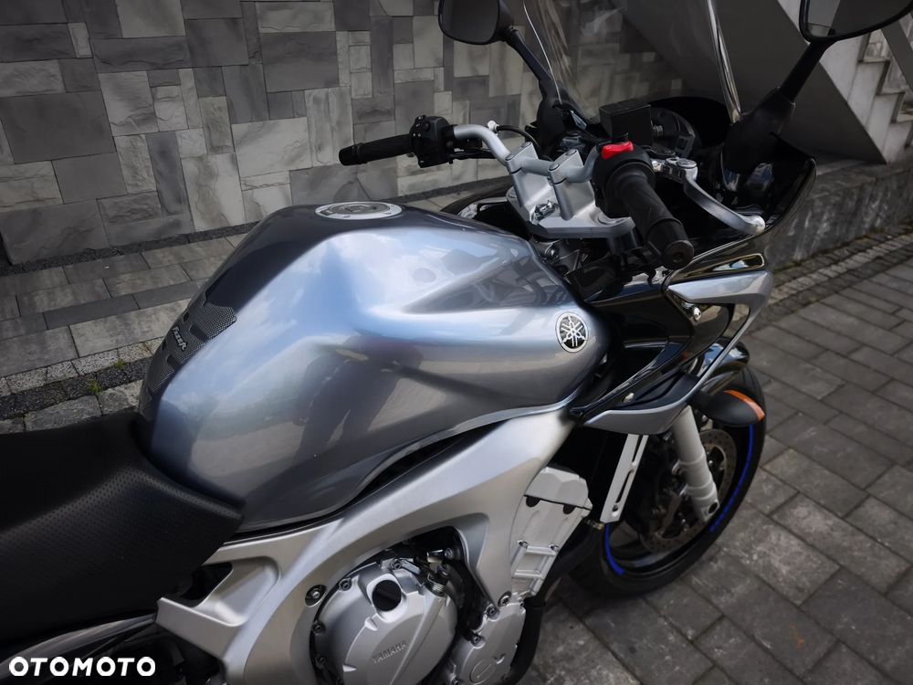 Yamaha FZ6 - 26