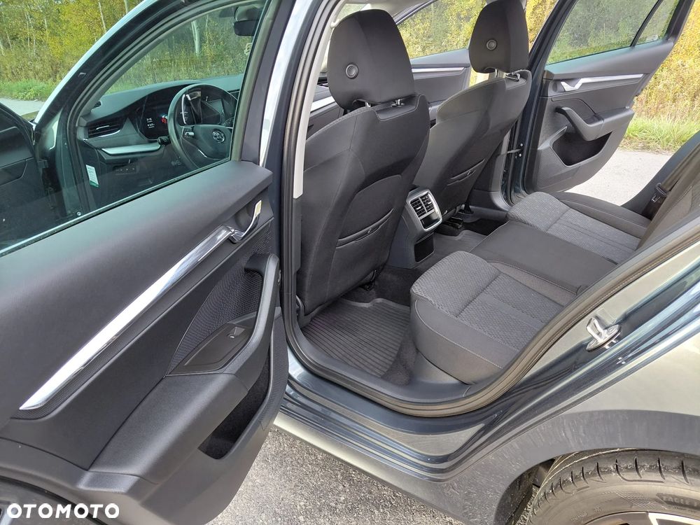Skoda Octavia 1.5 TSI ACT Style - 22