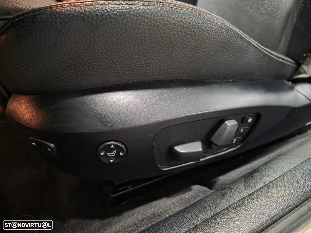 BMW 320 d Navigation Auto - 15