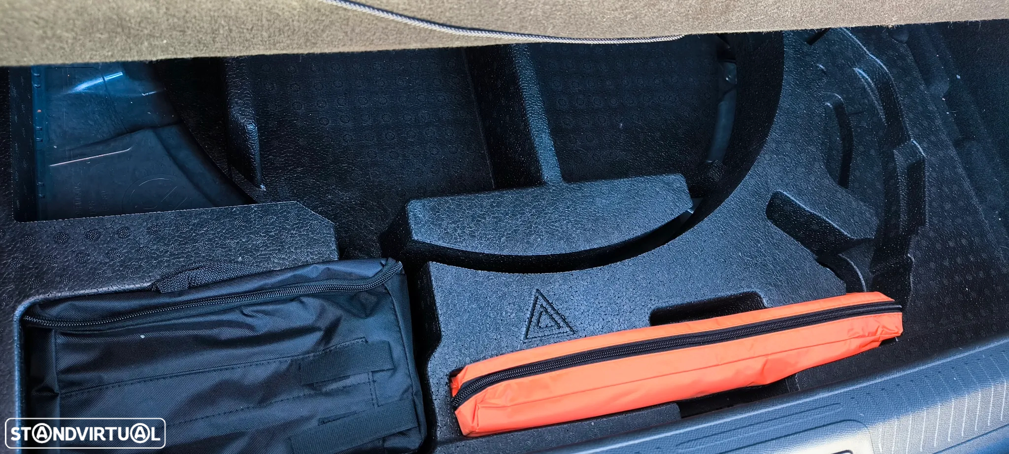 Peugeot 408 1.2 PureTech Allure Pack EAT8 - 50