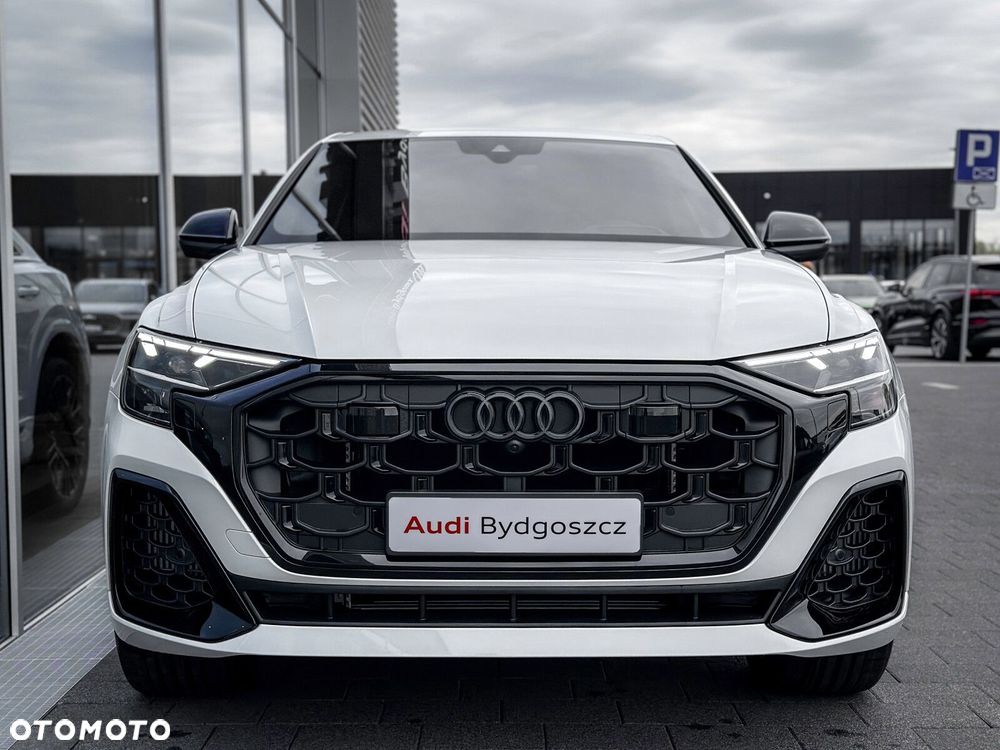 Audi Q8 - 6