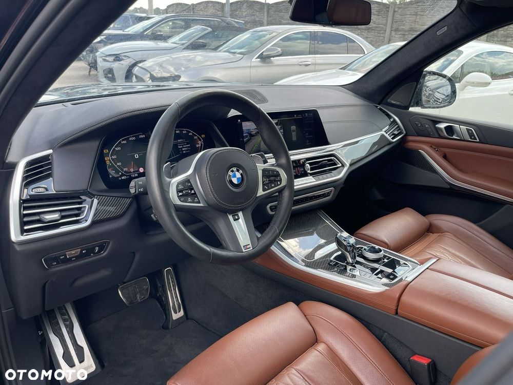 BMW X5 M M50i - 14
