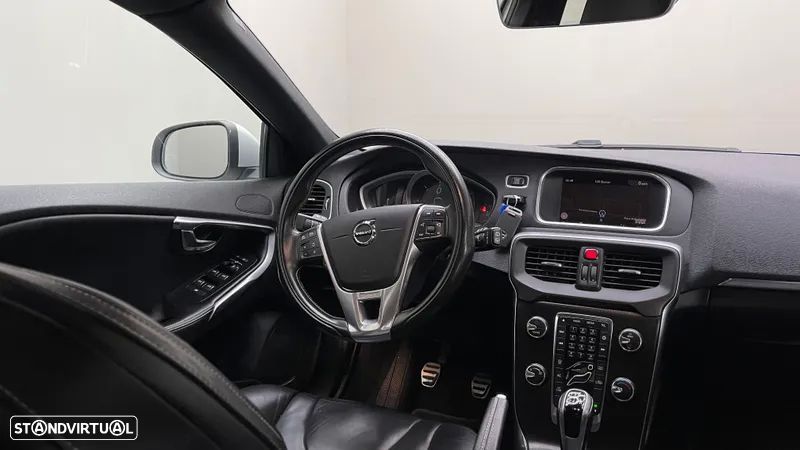 Volvo V40 2.0 D2 R-Design - 42