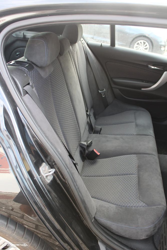 BMW 116 i Pack M - 13