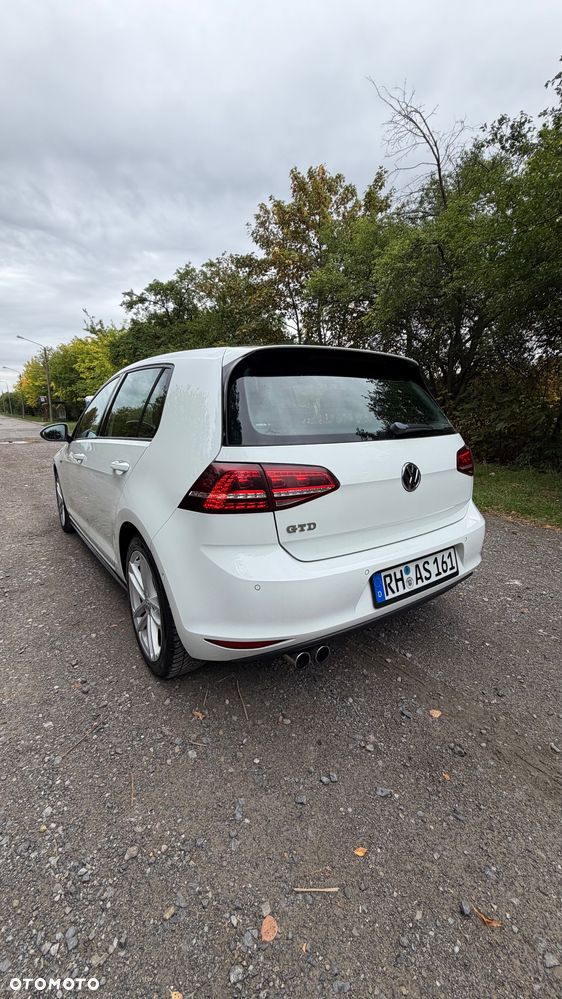 Volkswagen Golf 2.0 TDI BMT GTD - 10