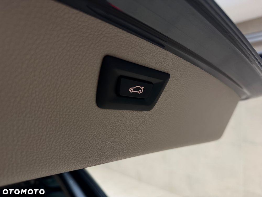 BMW Seria 3 320i xDrive Sport Line Sport - 37