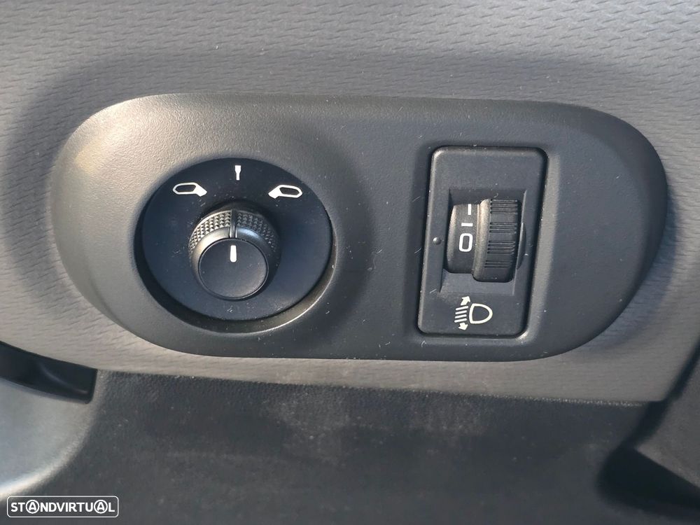 Citroën C4 Cactus 1.6 BlueHDi Shine - 18