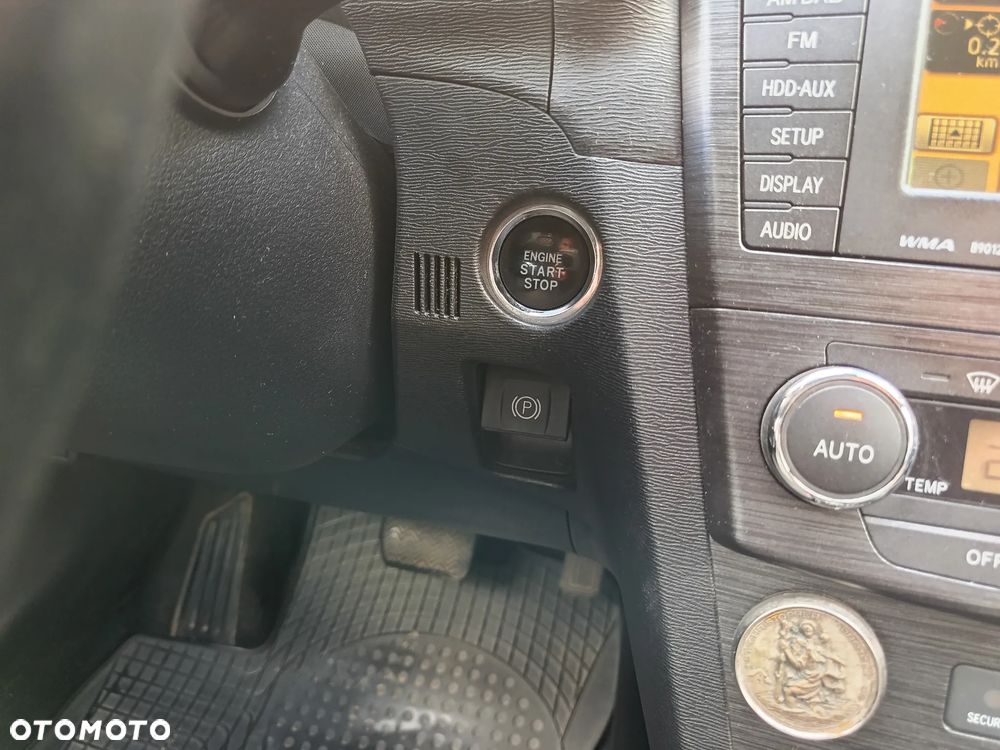 Toyota Avensis - 28