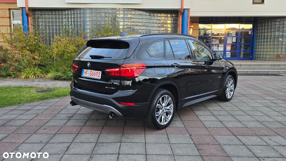 BMW X1 xDrive18d Sport - 38