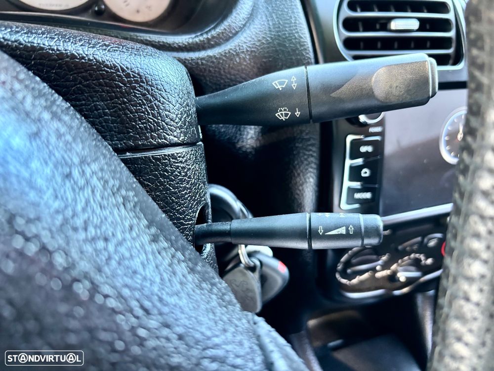 Peugeot 206 CC 1.6 - 19