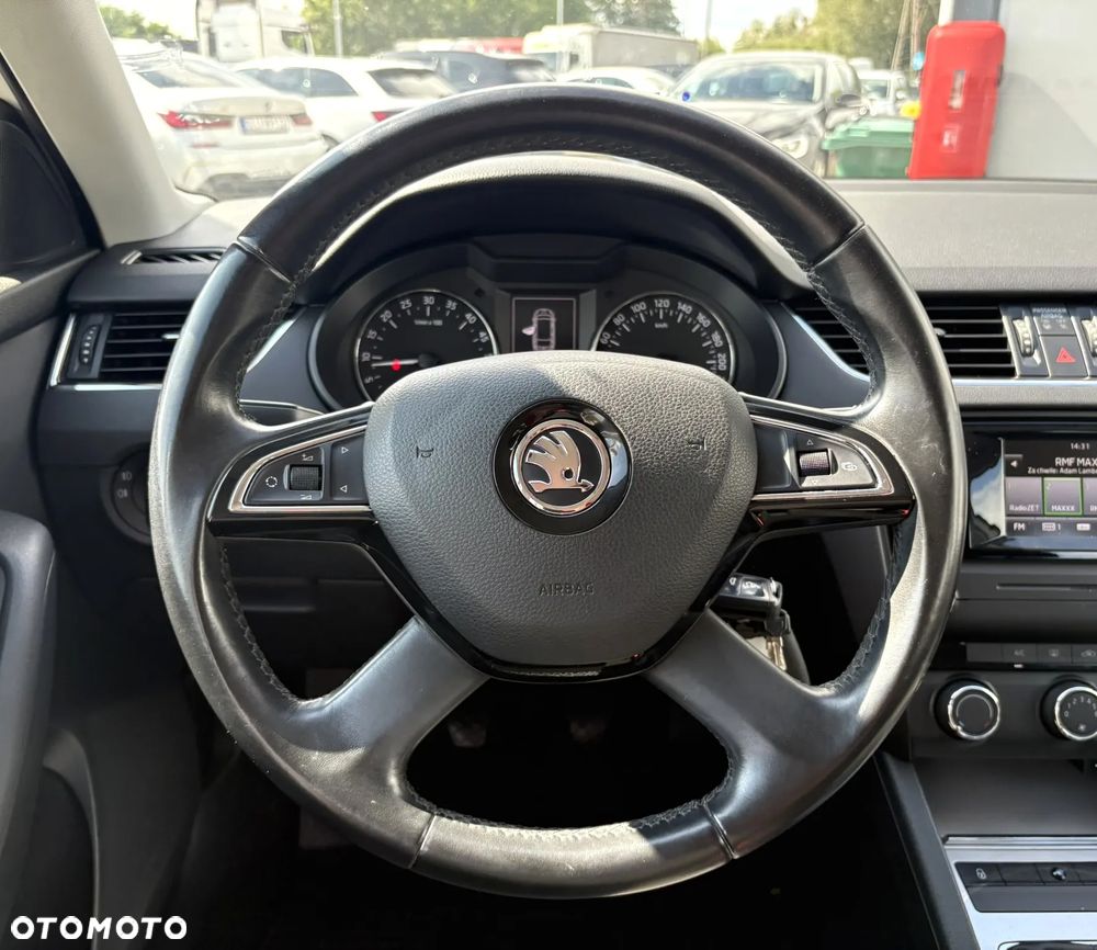Skoda Octavia 1.6 TDI Ambition - 11